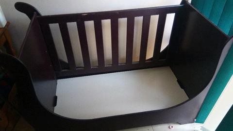 Baby cot, toddler bed