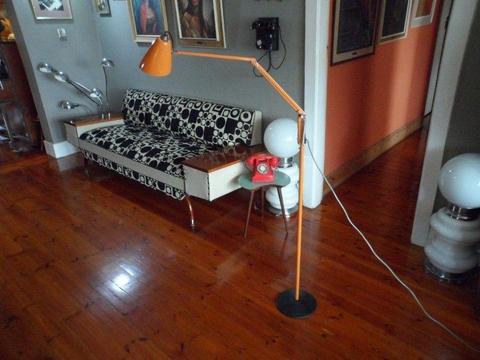 MID CENTURY INDUSTRIAL MINIMALIST STANDARD PLANET LAMP BY BILL IGGULDEN AUSTRALIA CIRCA 1962