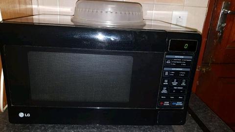 LG microwave 30L