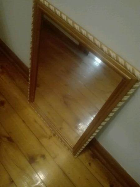 Mirror wall mounted