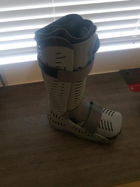 Moonboot for Sale