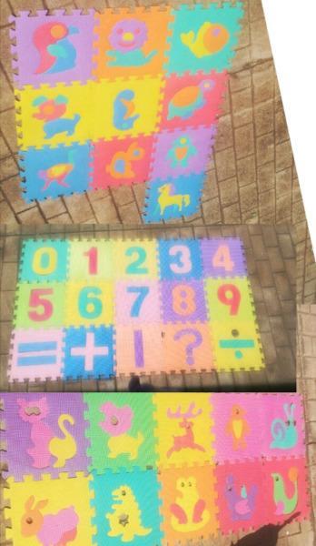 Foam animal and number mats
