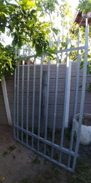 Steel Gates (Galvanized) FOR SALE