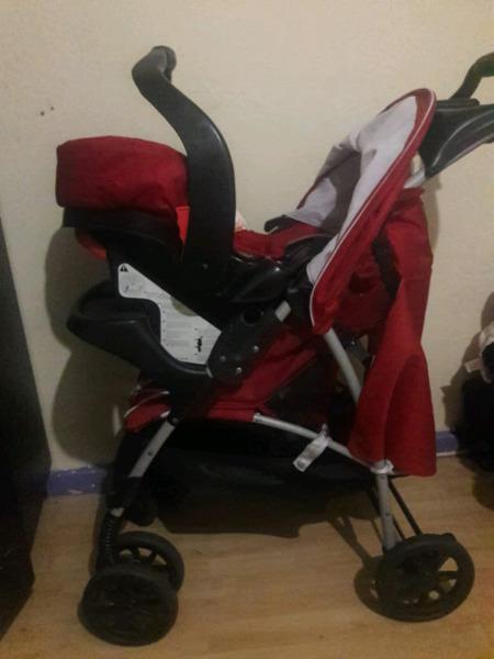 Strolle with car seat