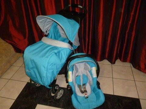 Graco Mirage travel System Like new!!!