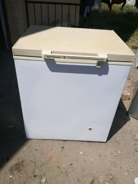 Freezer for sale R1600