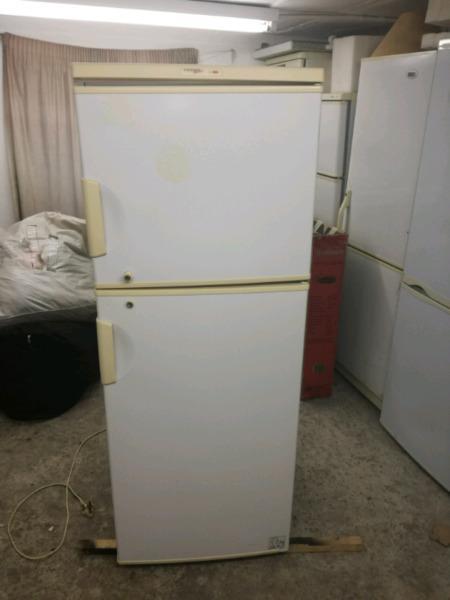 Fridge master fridge freezer R 1300