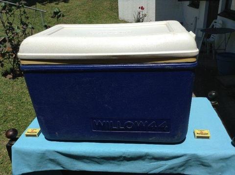 R120.00 ... 44 Litre Willow Cooler Box. Size: 56 X 35 X 39cm
