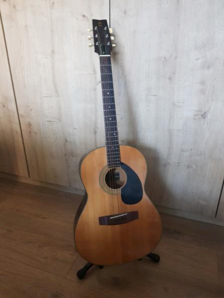 Yamaha FG75-1 Acoustic guitar