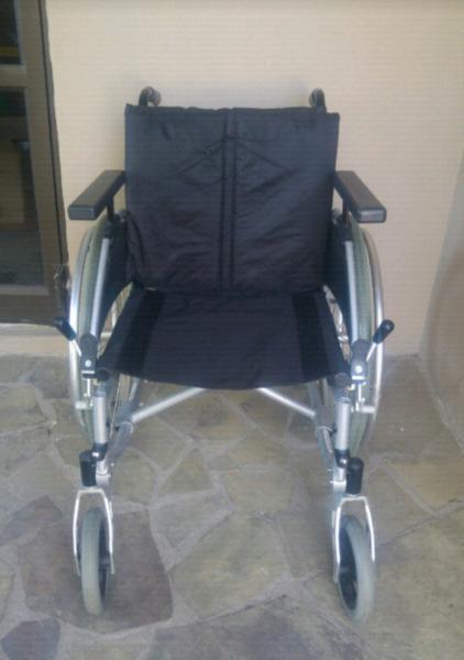 APEX MOBILITY WHEELCHAIR