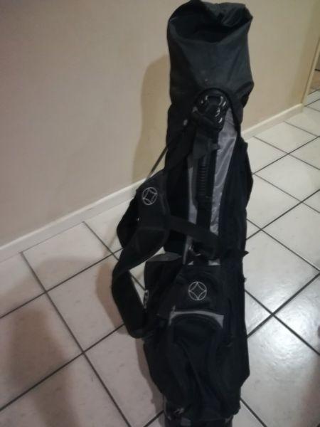 Complete Golf set with golf bag for sale