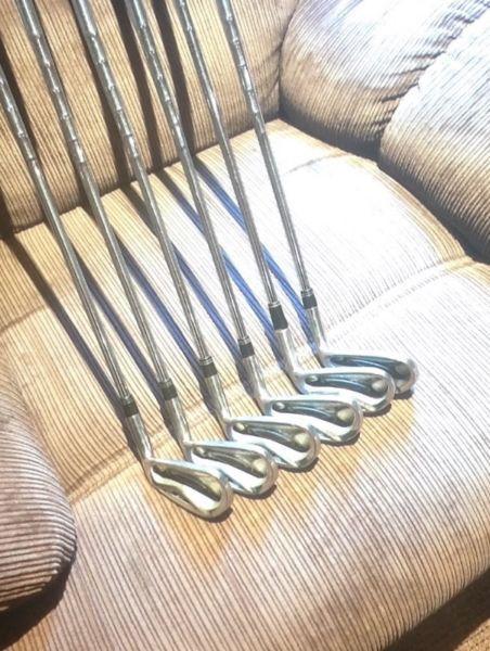 Taylormade R7 golf irons