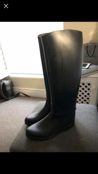 Horse riding boots
