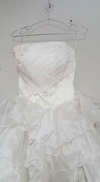 Wedding Gowns and Accessories for sale!!