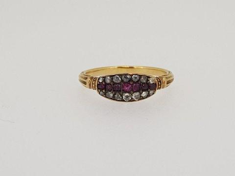 18ct Yellow Gold Antique Ring