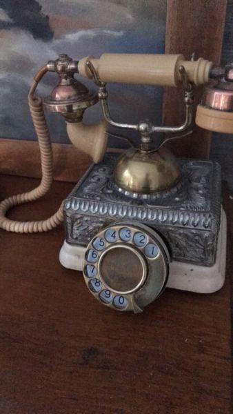 Antique phone (decorative)