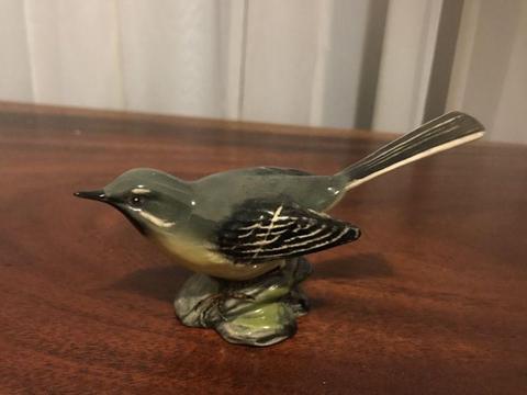 Beswick Grey wagtail Bird figurine