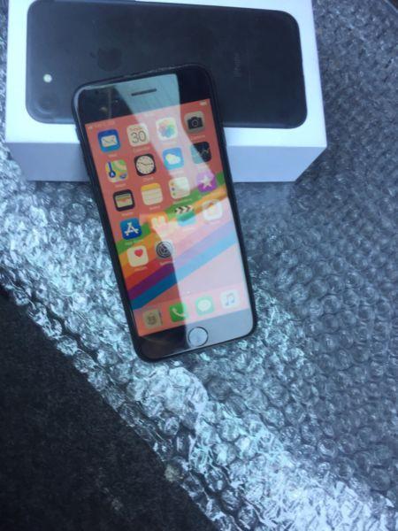 Apple iphone 7 32GB matte black including box and accessories R4500