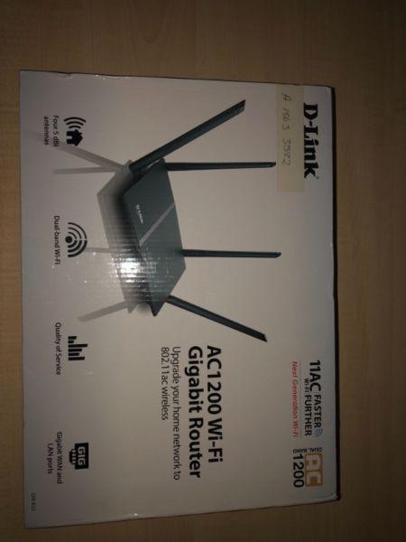 D-Link AC1200 dual band gigabyte WiFi router