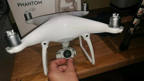 Dji Phantom 4 Drone