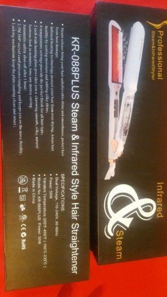 Dual plate Infrared and steam hair straightener