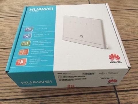 Huawei B315 LTE router in box