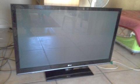 42 inch Lg Plasma 3D Tv - Hd - Remote - Spotless - Bargain Bargain !!!!!!!