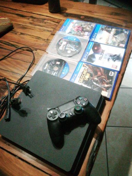 Ps4 and 6 games for sale