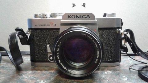 Vintage Konica Minolta Autoreflex T3 camera