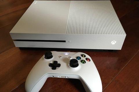 Xbox One S