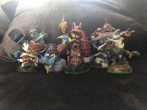 Skylanders Giants and original figurines