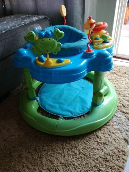 Chelino jumperoo/walking ring for sale