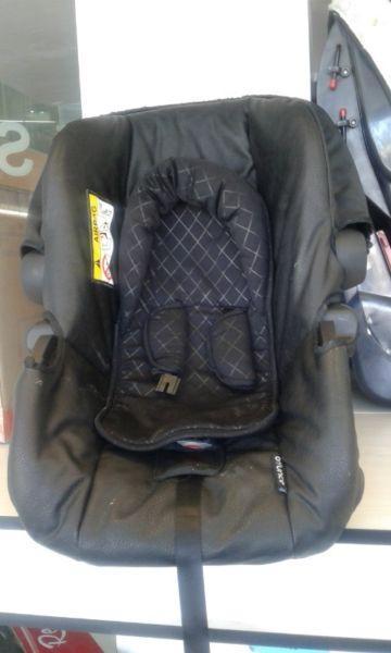 BABY BOUNCE CAR SEAT