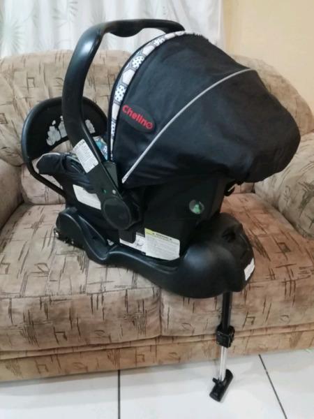 Chelino carseat plus isofix base 0-13kg