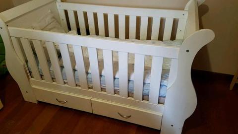 Cot and compactum combo for sale