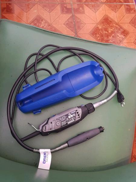 DREMEL 3000 USED WITH EXTENSION R800