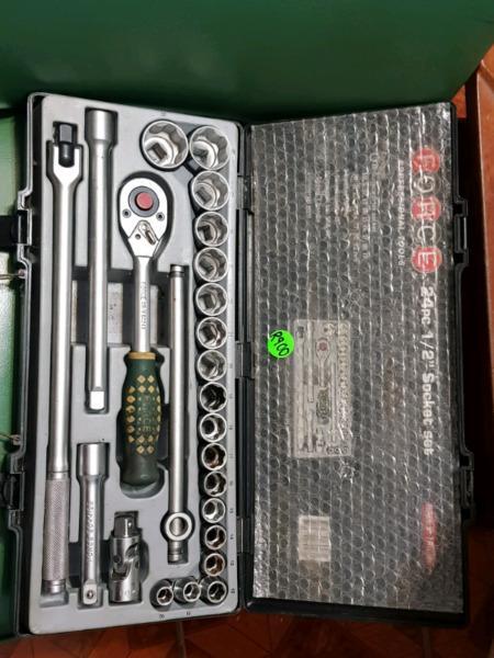 FORCE SOCKET SET 1/2