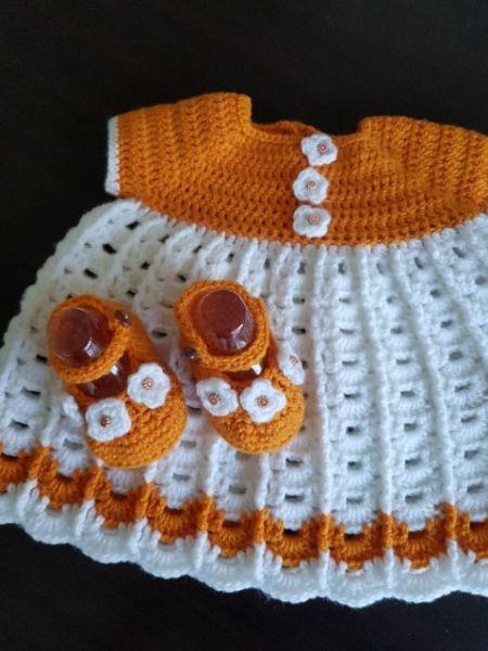 Knitted & crocheted baby items & blankets
