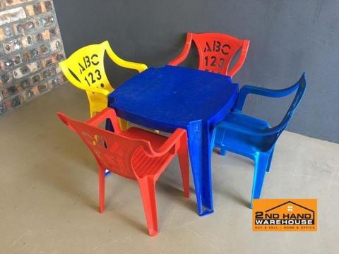 Kids plastic table and 4 chairs