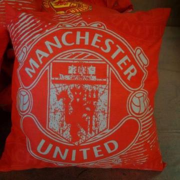 Brand new Manchester United scatters