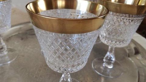 Set of 6 exclusive rare Crystal White Wine Glasses Diamond Pattern, with Gold Rim from Germany