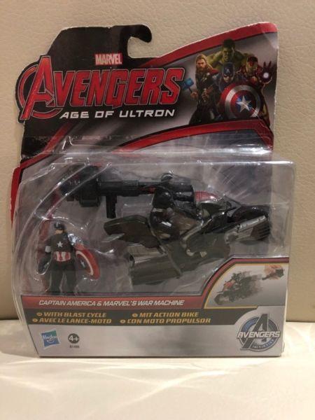 Avengers Figure Playset (new)