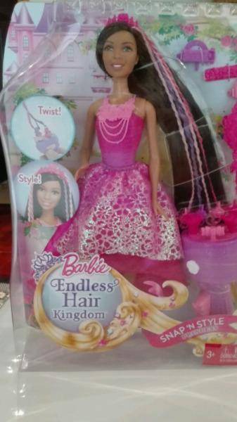 Barbie Endless Hair Kingdom-Brand new sealed in bx-R499 at stores