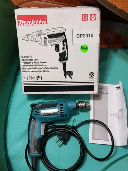 MAKITA PALM SIZE DRILL DP2010 NEW R1070