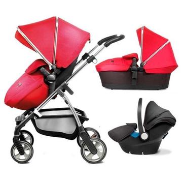 Silver cross 3 in one stroller. Isofix base included