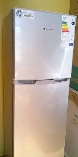 Hisense 220L metallic fridge/freezer