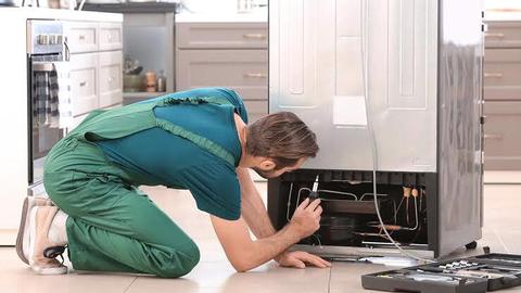 FRIDGES AND AIR CONS REPAIR ON SITE