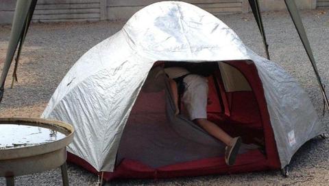 Hiking tent