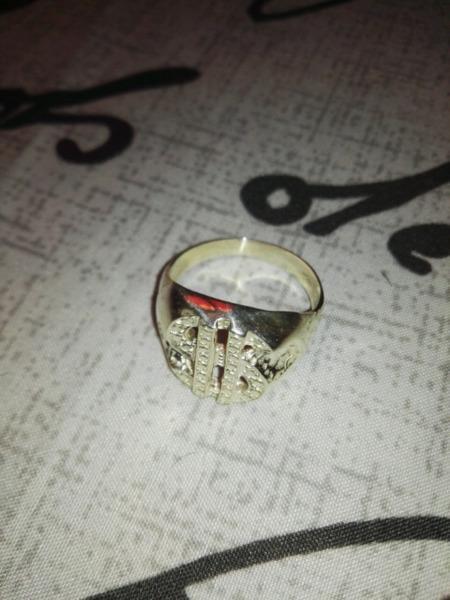 Brand new mens silver ring