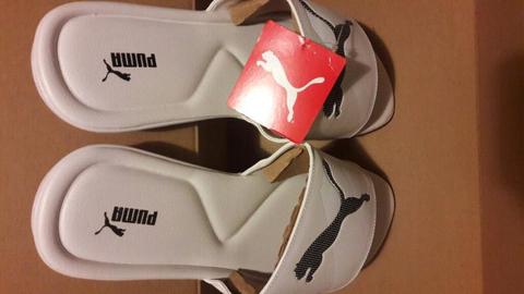 BLACK FRIDAY SPECIAL: New pair puma sandals